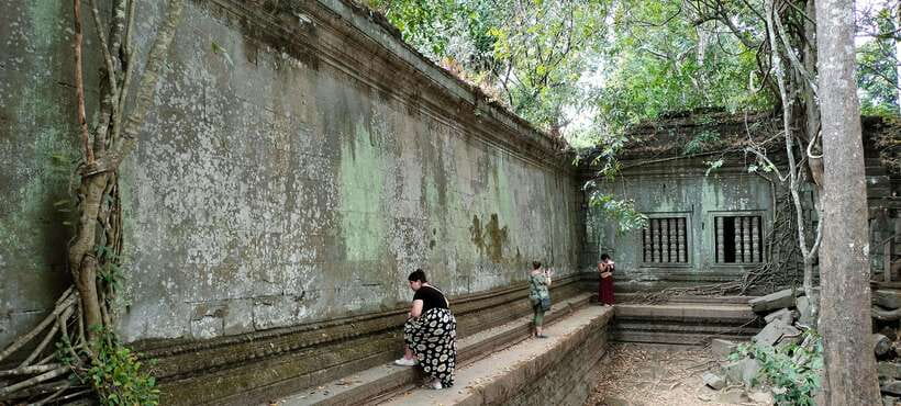 Siem Reap Tour Guide: Angkor Wat Sunrise Tour & Beng Mealea - The guide matters: Han, Sam, and driver Tha make the day easier