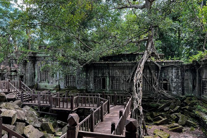 Siem Reap Tourist Attractions 2 Day Angkor Wat Shared Tour - 1000 Lingas: a short stop with a strong visual concept