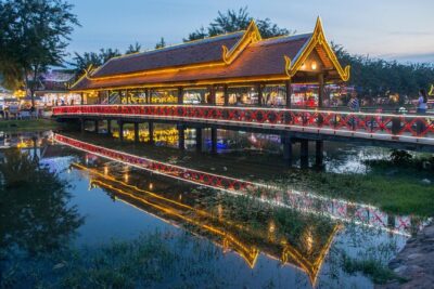 Siem Reap Walking Tour: Landmarks & Hidden Gems - Wat Preah Prom Rath: Seeing Buddhism as a Daily Rhythm