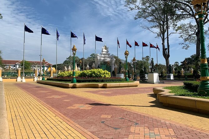 Siem Reap Walking Tour: Landmarks & Hidden Gems - How to Make This Tour Feel Like a Local Day