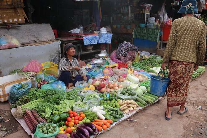 Street Food Tasting Tour including Dinner - How to eat confidently when the menu gets adventurous