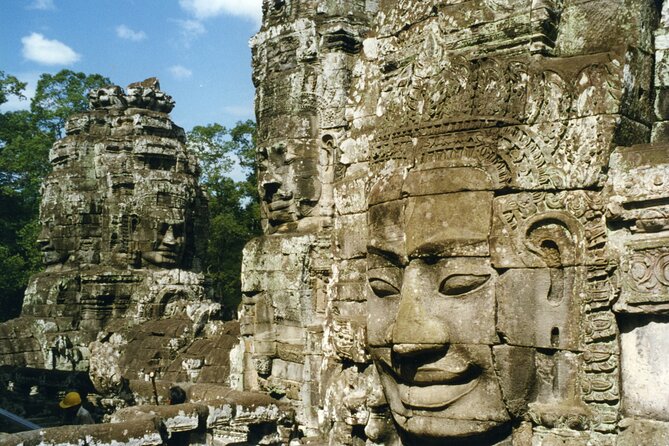 Sun Rise at Angkor Wat Small Group Day Tour from Siem Reap - Comfort on a long day: pickup, air-con, water, and small touches