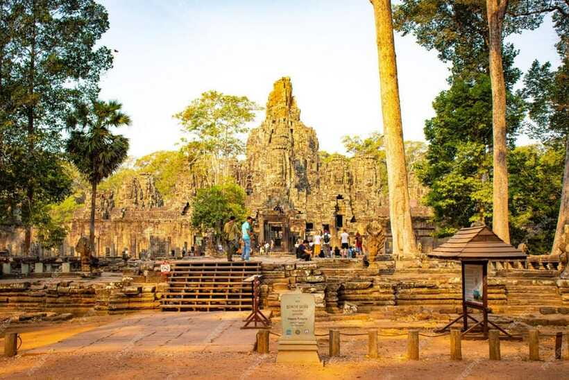 Sunrise at Angkor Wat and Small Tour with Tours Guide - The 4:30 AM plan: Sunrise at Angkor Wat without wasting the night