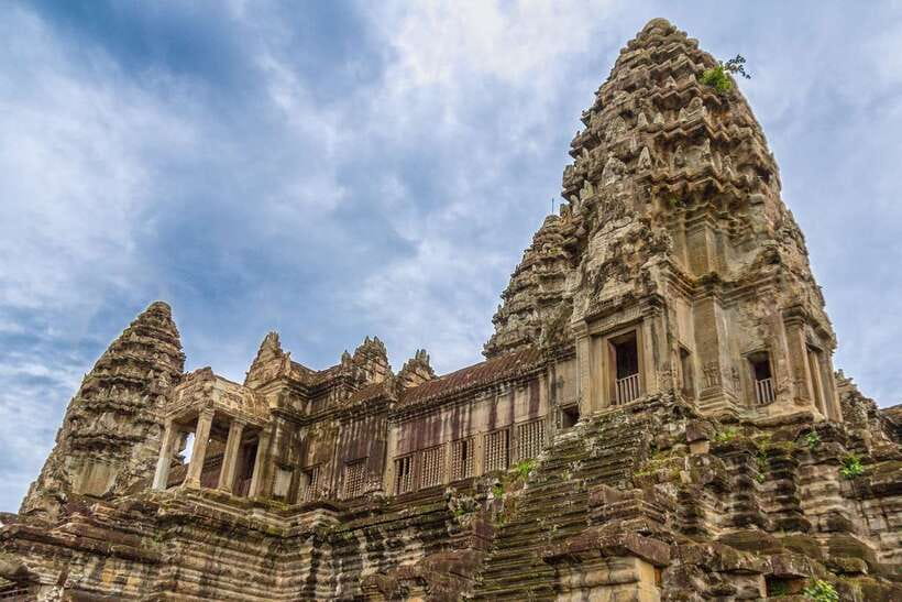 Sunrise at Angkor Wat Temple: 3-Hour Private Tour - Guide quality and photo tips: the difference you’ll notice