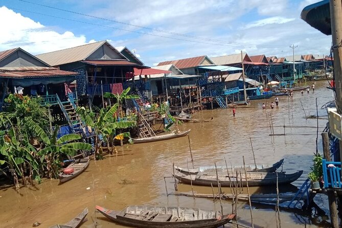 Sunset on Tonle Sap Lake - Booking smart: how far ahead and what to plan