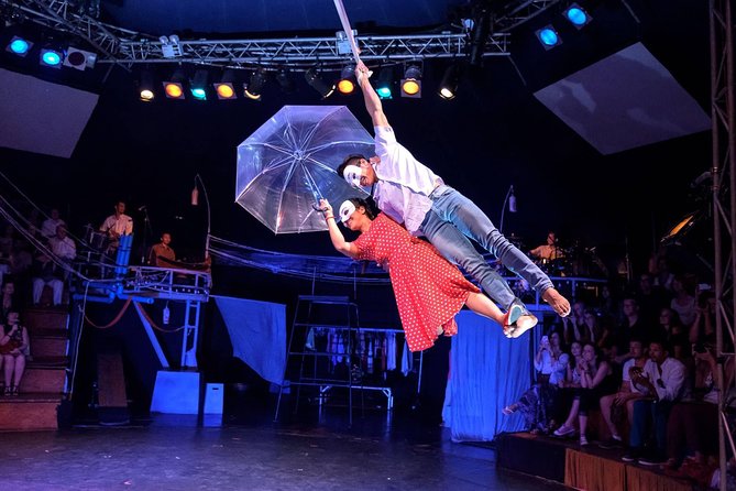 The Cambodia Circus, Phare At 19:00 PM - Pre-show food and how to use the waiting time