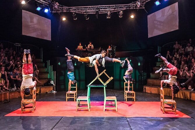 The Cambodian Circus Show and Pub Street Night Market - Price and logistics: what $50 buys you in real terms