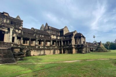 The Magnificent Angkor Wat - Bayon Temple and Angkor Thom: Mount Meru symbolism in the middle of it all