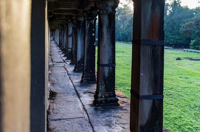 The Magnificent Angkor Wat - Dress code, heat, and weather: what to wear and what to expect