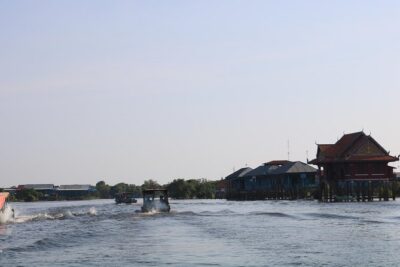 Tonle Sap Lake - Fishing Village & Flooded Forest - Ro Lus Market: a short rural stop with real photo and flavor potential