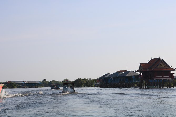 Tonle Sap Lake - Fishing Village & Flooded Forest - Ro Lus Market: a short rural stop with real photo and flavor potential