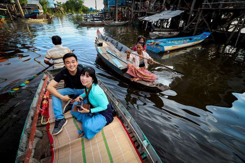 Tonle Sap Tour of Kompong Phluk Village & Evening Food tour - Comfort and logistics: what to wear and how to prepare