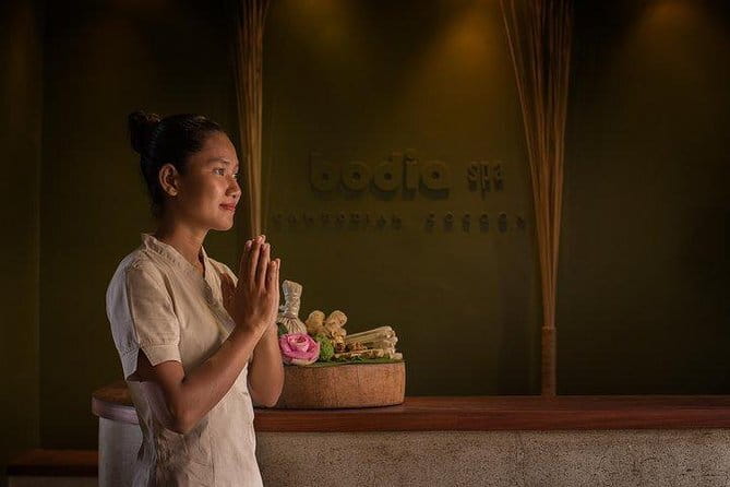 Traditional Head, Back & Shoulder Massage in Siem Reap - Bodia Spa on Pub Street: a calm pocket in the noise