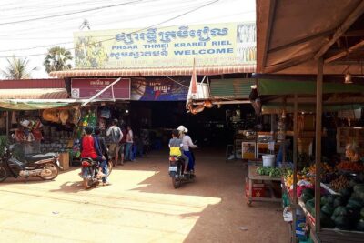 Tuk Tuk Journey: Exploring Rural Life and Silk Farm Craftsmanship - Krabei Riel Commune: Market Notes and Everyday Khmer Life