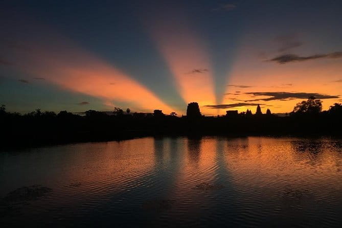 Two Day Angkor Temples Tours - Meeting Your Guide: Flexible, Photo-Ready, and English-Speaking
