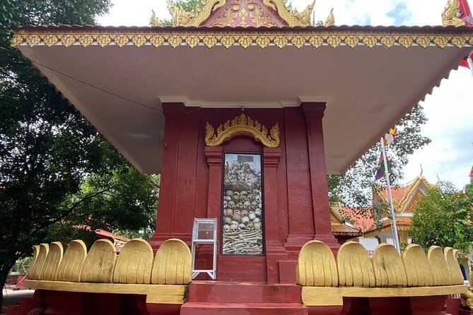 War Museum, Killing Field, and APOPO Hero RATs Tour - Satcha handicraft training and the Royal Residence pause